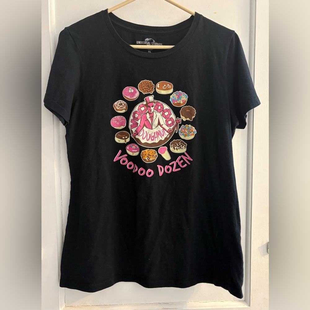 Voodoo Doughnut - "Voodoo Dozen", Universal Studios Orlando T-Shirt, Size XL